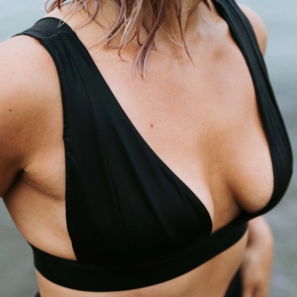 Londre The New Classic Swimsuit Top